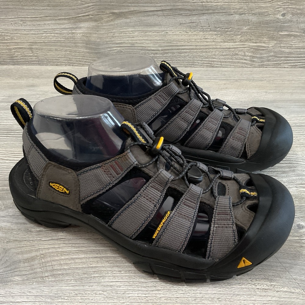 KEEN Newport H2 Mens 8 Waterproof Hiking Sandals Gray Outdoor Shoes RS0606